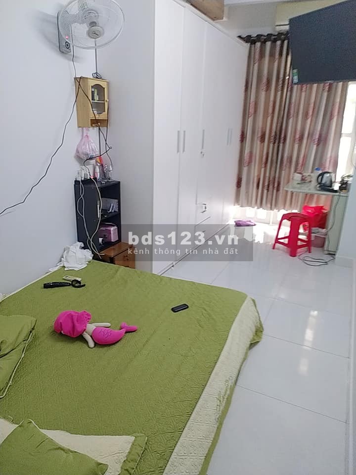Bán nhà Hẻm xe hơi Khuông Việt Quận Tân Phú, diện tích 52m2, đúc 3 tầng, giá bán chỉ 4 tỷ