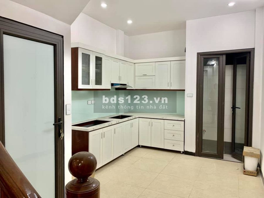 Bán nhà Phố Xốm, Hà Đông, 50m*4T, giá chào 2.3 tỷ, nhà đẹp ở luôn, 10m ra phố, ngõ rộng