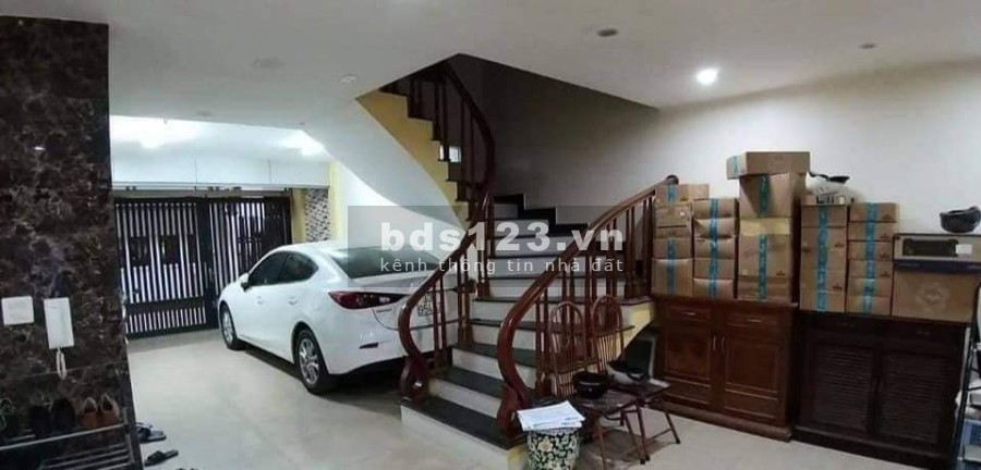 Bán nhà Hoàng Quốc Việt nhà mặt ngõ ngõ rộng như phố nhà đẹp vào ở luôn thang máy