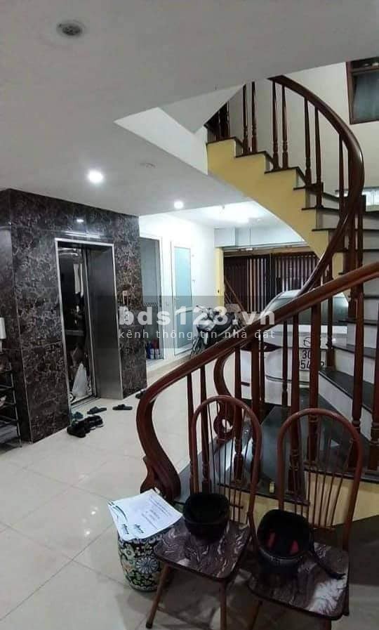 Bán nhà Hoàng Quốc Việt nhà mặt ngõ ngõ rộng như phố nhà đẹp vào ở luôn thang máy