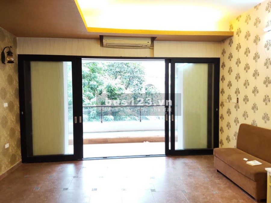 Bán nhà 95m2 ngõ 101 Lâm Hạ, Long Biên, phân lô oto tránh, 10.7 tỷ, 0818962345
