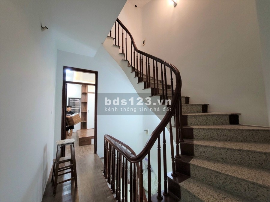 Bán Nhà Bùi Xương Trạch dt 47m2 4 tầng 50m ra mặt phố trước nhà rộng 3m lh 0334.837.326.