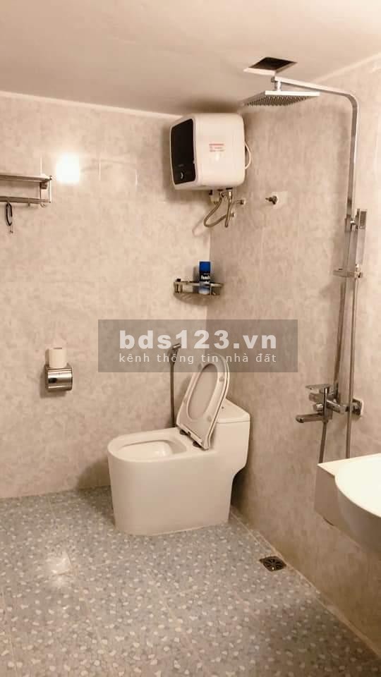 Mặt tiền Quận Cầu Giấy kinh doanh nở hậu diện tích 55m2. giá bán chỉ nhỉnh 9 tỷ