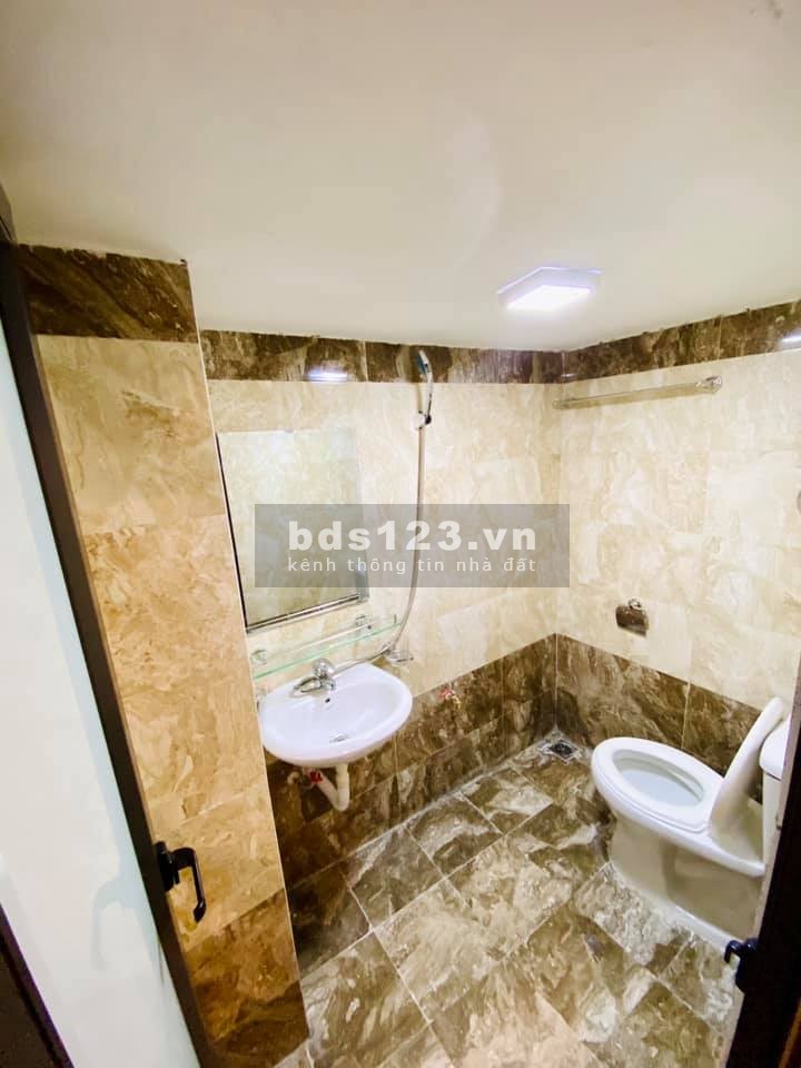 Toà chung cư mini Mỹ Đình dtsd 120m2, 7 tầng, 26 phòng, dòng tiền 2 tỷ/năm, ô tô vào hiếm có