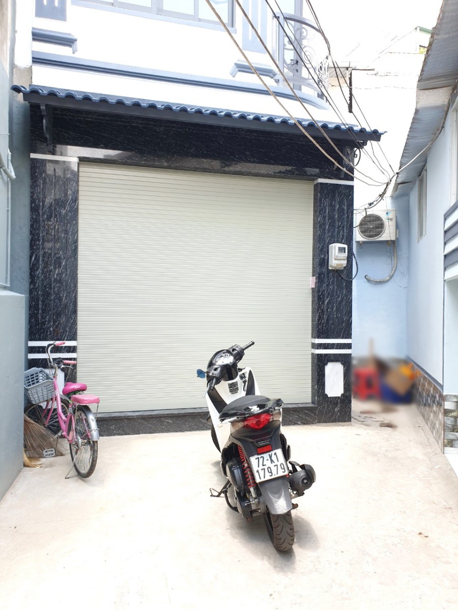 Nhà đẹp, nội thất cao cấp, 2 lầu hẻm 502 gần mặt tiền Hưng Phú P9 Quận 8 sổ hồng riêng