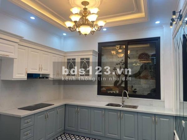 Nhà đẹp Quận Cầu Giấy, Yên Hòa tặng toàn bộ nội thất vip giá 5 tỷ 3 thương lượng