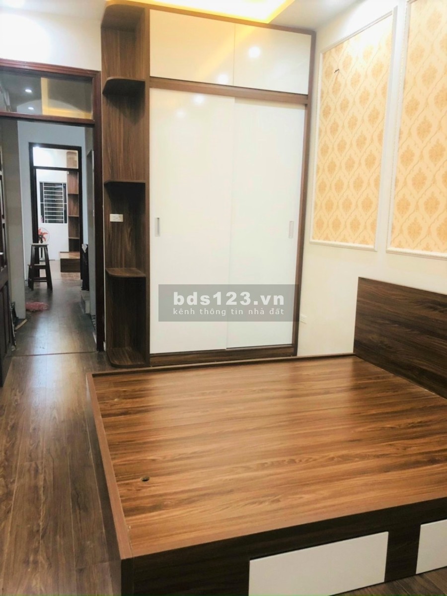 Bán Nhà Bùi Xương Trạch dt 47m2 4 tầng 50m ra mặt phố trước nhà rộng 3m lh 0334.837.326.