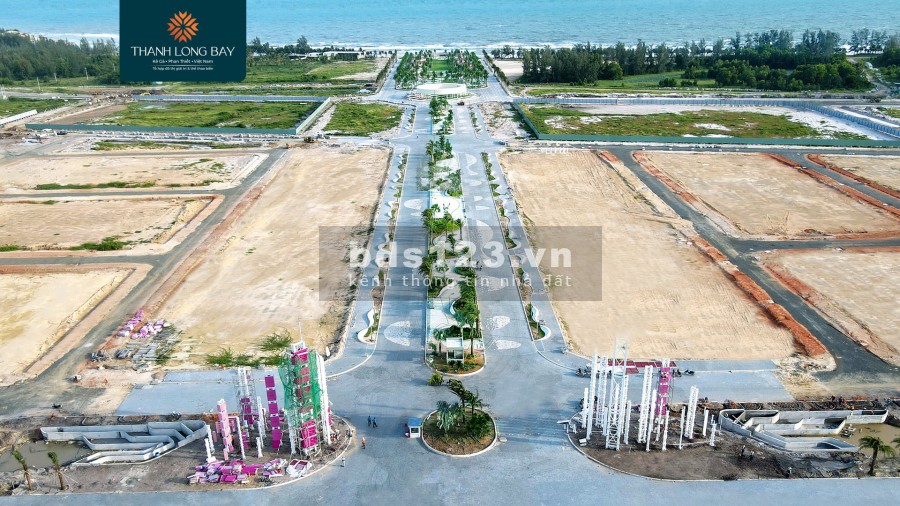 Bán nhà liền liền kề The Song, hoàn thiện 1 trệt 2 lầu, giá 7.9 tỷ chiết khấu, ngân hàng hỗ trợ vay