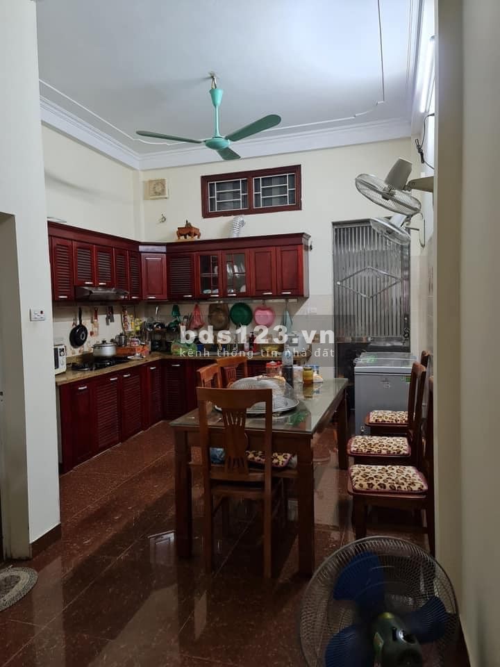 Bán nhà chủ tự xây Đại Từ, Hoàng Mai gần ô tô 4 tầng 61m2 giá 4.8 tỷ
