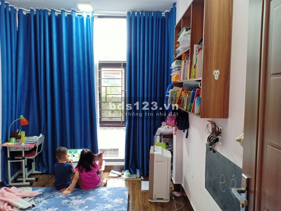 Hà Đông cần bán gấp nhà cực đẹp ô tô kinh doanh giá hơn 3 tỷ, sổ đỏ đẹp, sẵn sàng giao dịch
