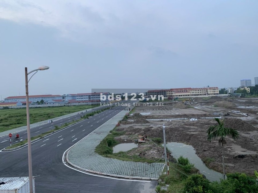 Bán lô đất 100m2 dự án Hoàng Hà Riverside ngay gần Cầu Rào 2. LH: 0702.286.635