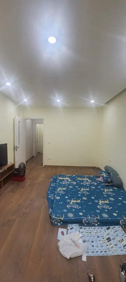 Bán nhà riêng phố Lê Duẩn lô góc nội thất nhập khẩu bãi đậu xe cách 50m, khu dân trí cao