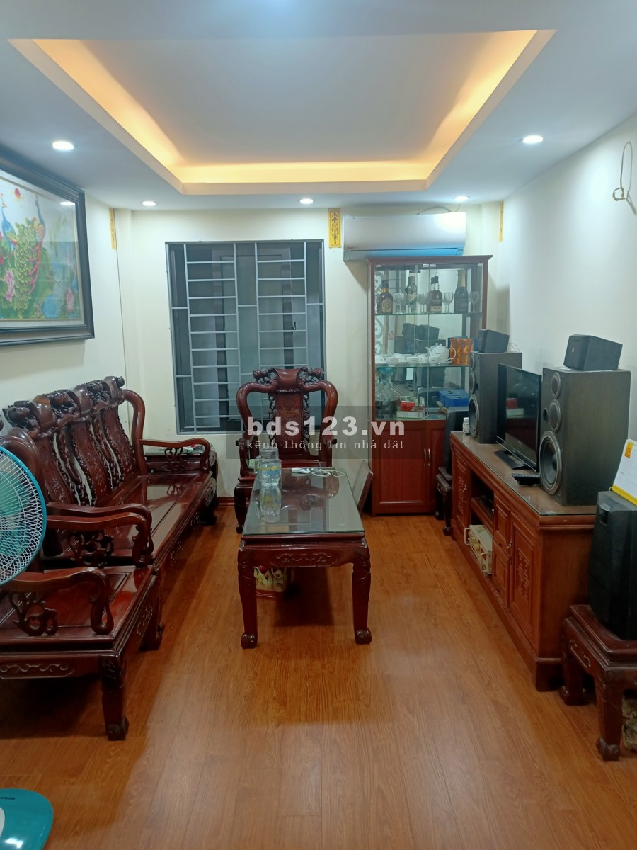 Bán nhà nguyên căn chính chủ Bùi Xương Trạch Quận Thanh Xuân, đúc 5 tầng mới koong