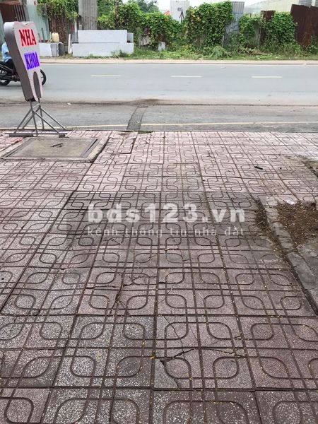 Chính chủ cần cho thuê mặt bằng kinh doanh ngay mặt tiền thành phố Thủ Đức, có hoa hồng