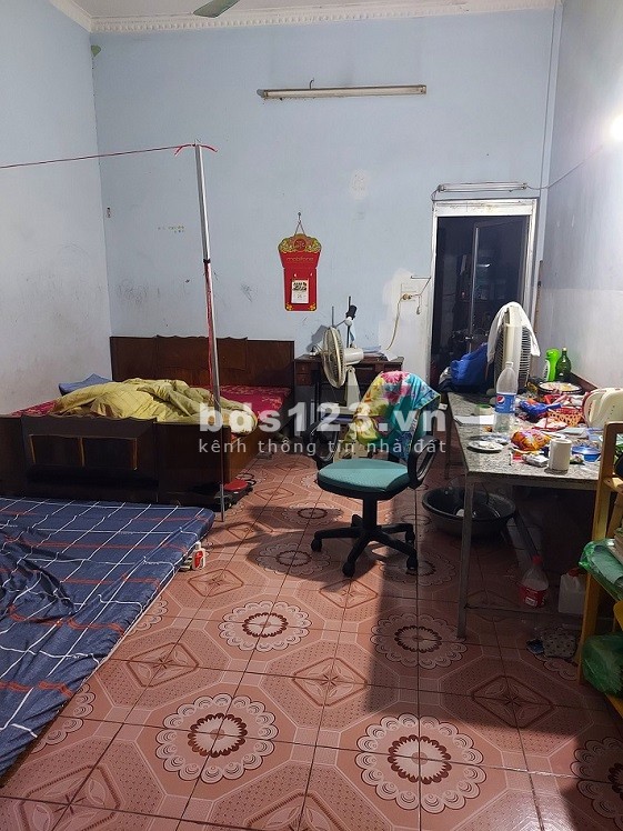 Bán gấp siêu phẩm thuận tiện kinh doanh văn phòng Quận Long Biên, măt phố 90 triệu/m2