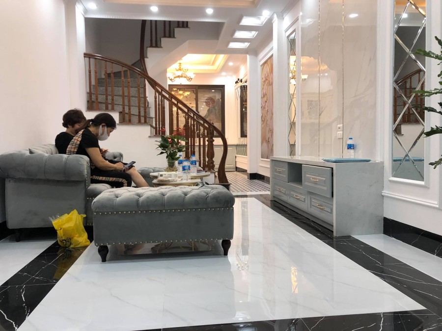 Khu vực Cầu Giấy ô tô cách 20m nhà cực phẩm Cầu Giấy thông số chuẩn dt 42m2 Giá 5.3 Tỷ