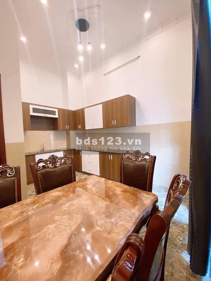 Bán nhà 1 trệt 2 lầu mới xây mẫu biệt thự cổ điển cao cấp hẻm 234 Hoàng Quốc Việt