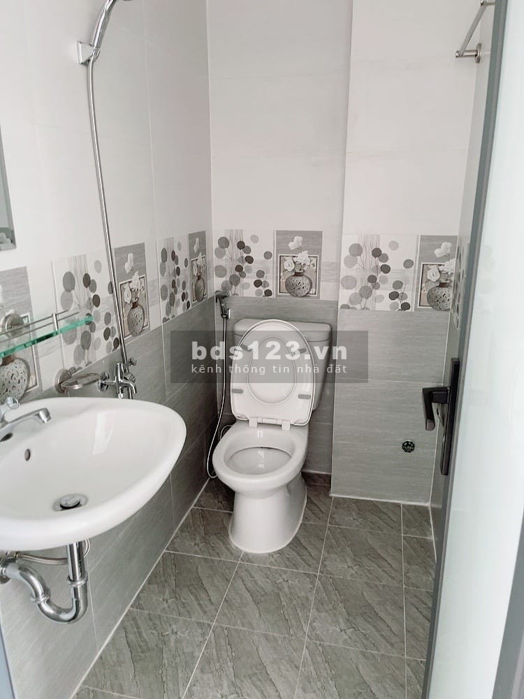 Nhà đẹp, xe hơi vào nhà Nguyễn Thị Kiểu, Lê Văn Khương, dtsd 54m2, 1 lầu, giá bán 3.65 tỷ