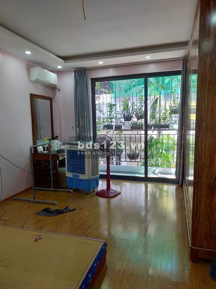 Nhà Nguyễn Khang 36m ngõ 3 gác đua, cách mặt phố 30m gần trường tiểu học, THPT chợ siêu thị