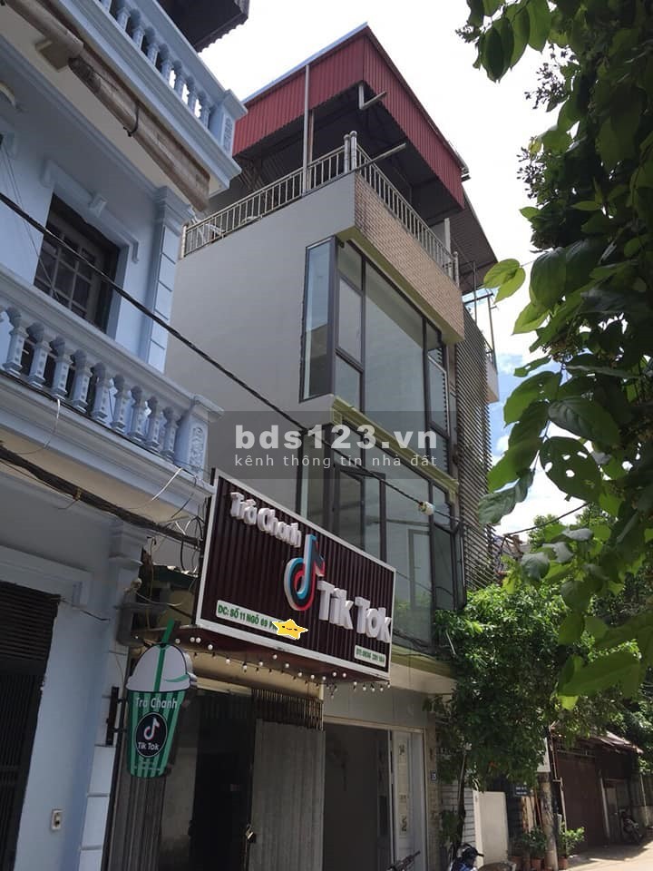 Phân lô, ô tô tránh, kinh doanh. Bán nhà Phố Chu Huy Mân, Long Biên. 44m, 5t, 4.8 tỷ.