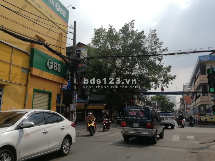 Nhà mặt tiền Văn Cao. Gần Ngân Hàng BIDV. Tiện kinh doanh. 4,9 tỷ