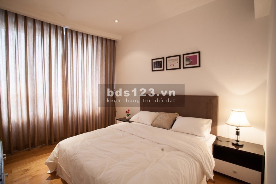Cho thuê căn hộ chung cư 60B Nguyễn Huy Tưởng diện tích 70m2, 2PN full đủ đồ cực đẹp