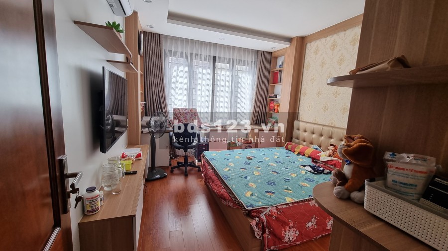 Nhà LK Làng Việt Kiều Châu Âu, Mỗ Lao, diện tích 80m2 4 tầng, mt 4.2m, KD VIP giá 15 tỷ