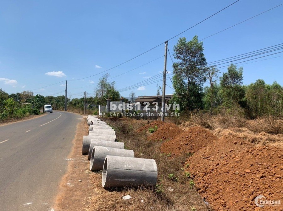 Cần tiền bán gấp 1012m2 đất sau khu VISIP giá 560tr.