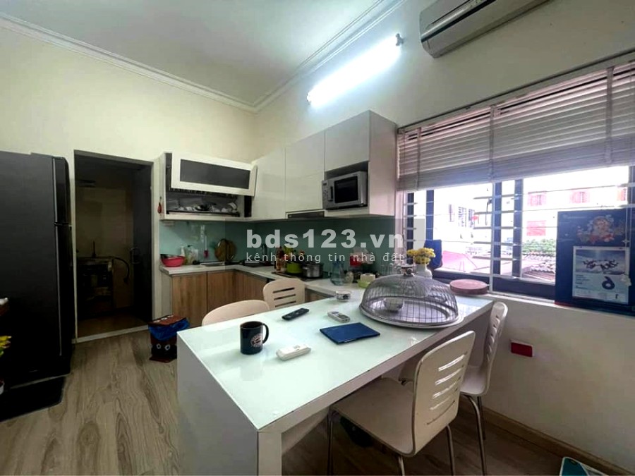 Bán nhà Nguyễn Xiển, phân lô Kinh Doanh đỉnh, diện tích 40m2, giá bán 4.5 tỷ, lh 0886454992