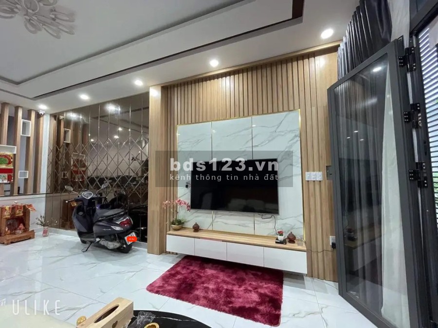 Nhà mới đầy đủ nội thất Lê Văn Duyệt 1 trệt, 4 lầu giá 25 triệu/tháng, khu an ninh yên tĩnh