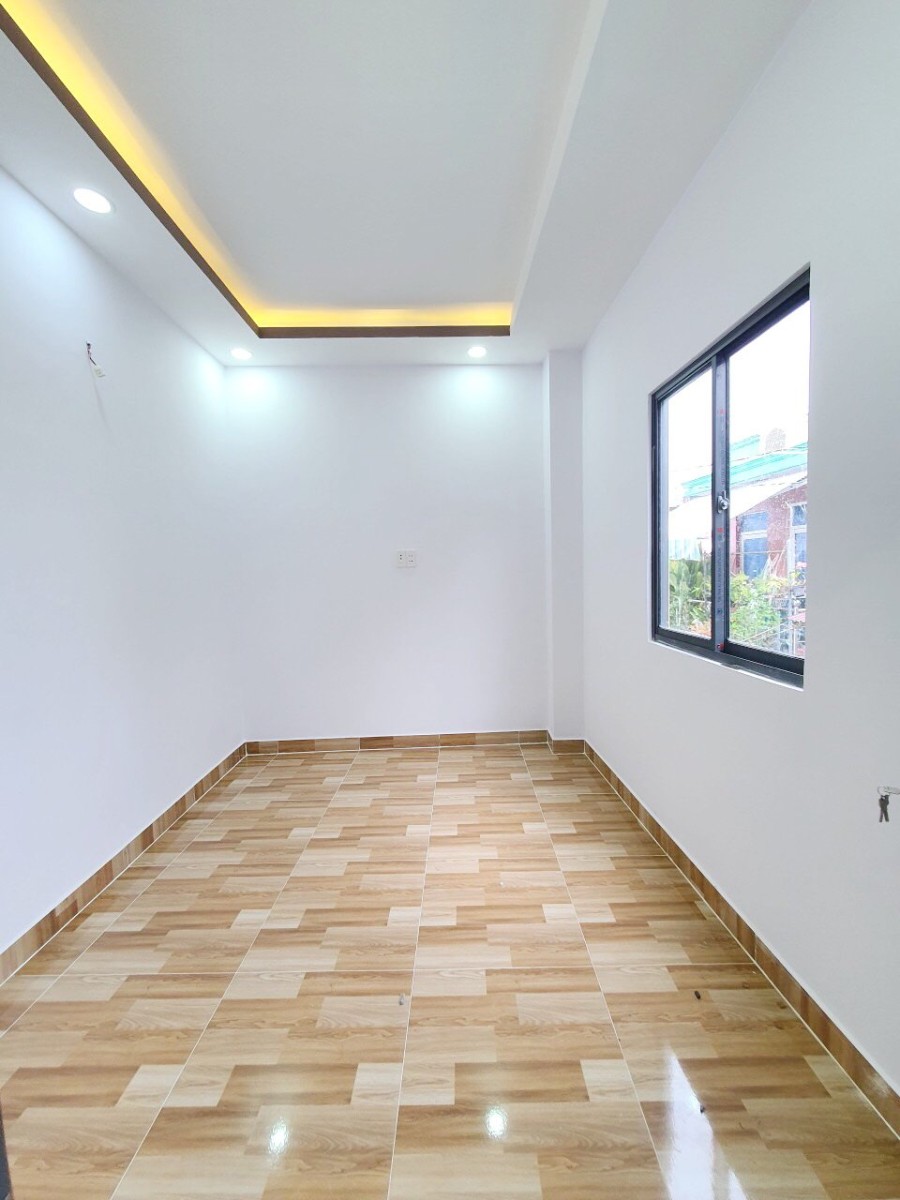 Nhà mới, đẹp hẻm Tùng Thiện Vương Phường 12 Quận 8 ngân hàng hỗ trơ vay lãi suất thấp
