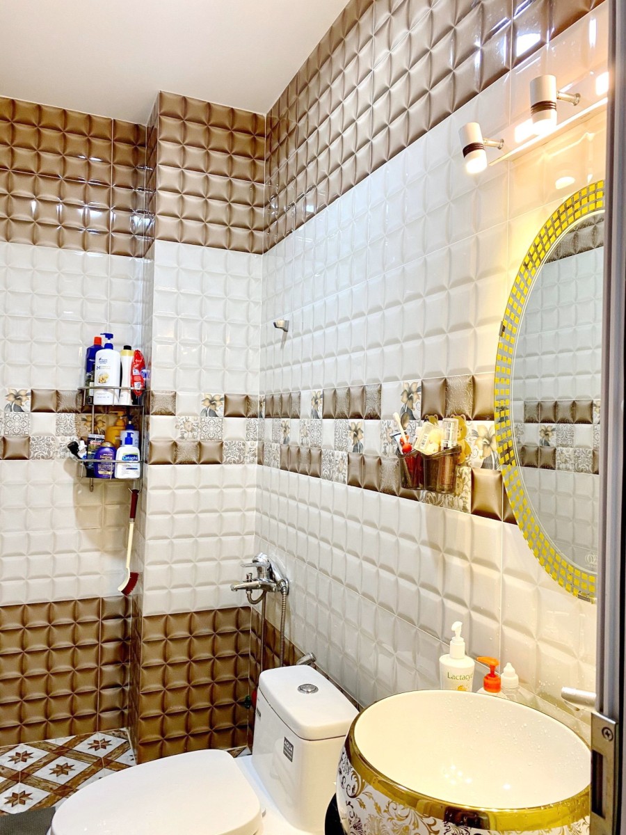 Nhà bán gần mặt tiền đường Hưng Phú Phường 10 Quận 8, sổ hồng hoàn công giá tốt