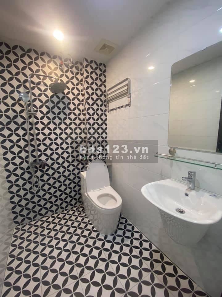 Nhà đẹp Quận Cầu Giấy, Yên Hòa tặng toàn bộ nội thất vip giá 5 tỷ 3 thương lượng