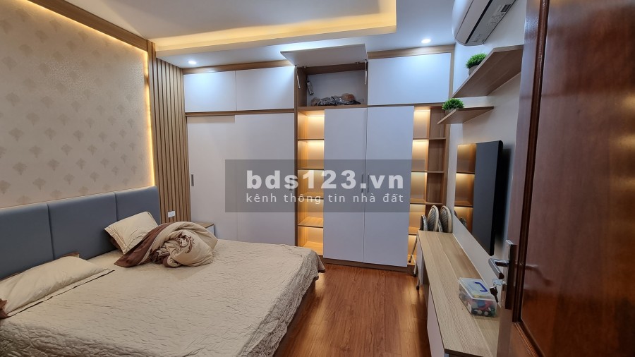Nhà LK Làng Việt Kiều Châu Âu, Mỗ Lao, diện tích 80m2 4 tầng, mt 4.2m, KD VIP giá 15 tỷ