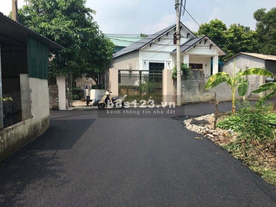 Chính chủ bán lô đất 2 mặt tiền Vĩnh Yên giá bán chỉ 1,2 tỷ liên hệ 0966077626 sổ sẵn c