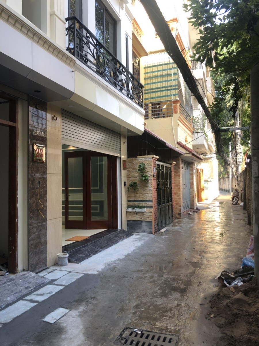 Chính chủ bán nhà ngõ phố Tôn Thất Tùng, ô tô vào gần nhà,…