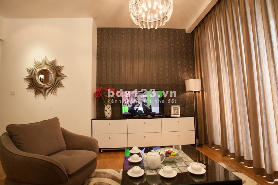 Cho thuê căn hộ chung cư 60B Nguyễn Huy Tưởng diện tích 70m2, 2PN full đủ đồ cực đẹp