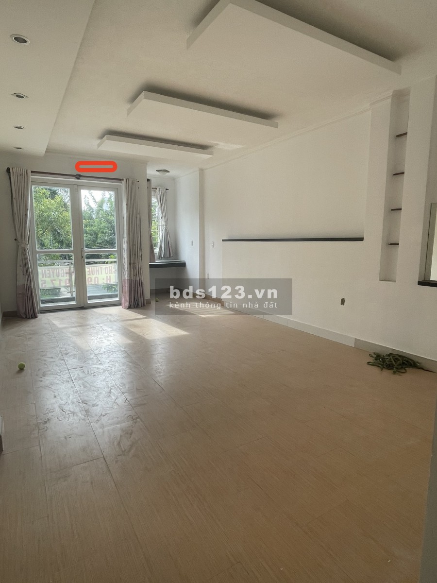 Cho thuê nhà hẻm xe hơi Đặng Thuỳ Trâm 4.5x20m, 1trệt, 3lầu. 7pn, 7wc. Giá23tr/th.
