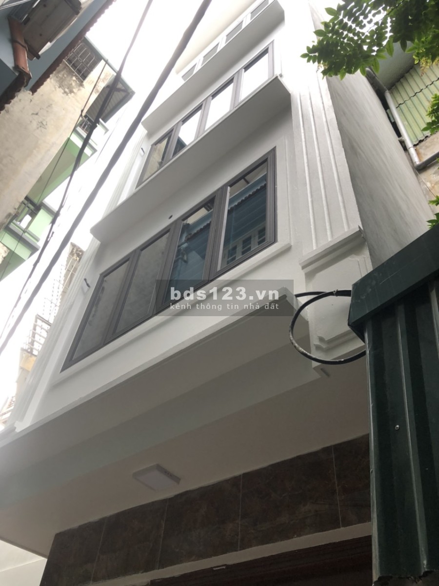 Bán nhà Quan Hoa, Quận Cầu Giấy diện tích 43m2 xây 5 tầng mới giá bán nhỉnh 4 tỷ