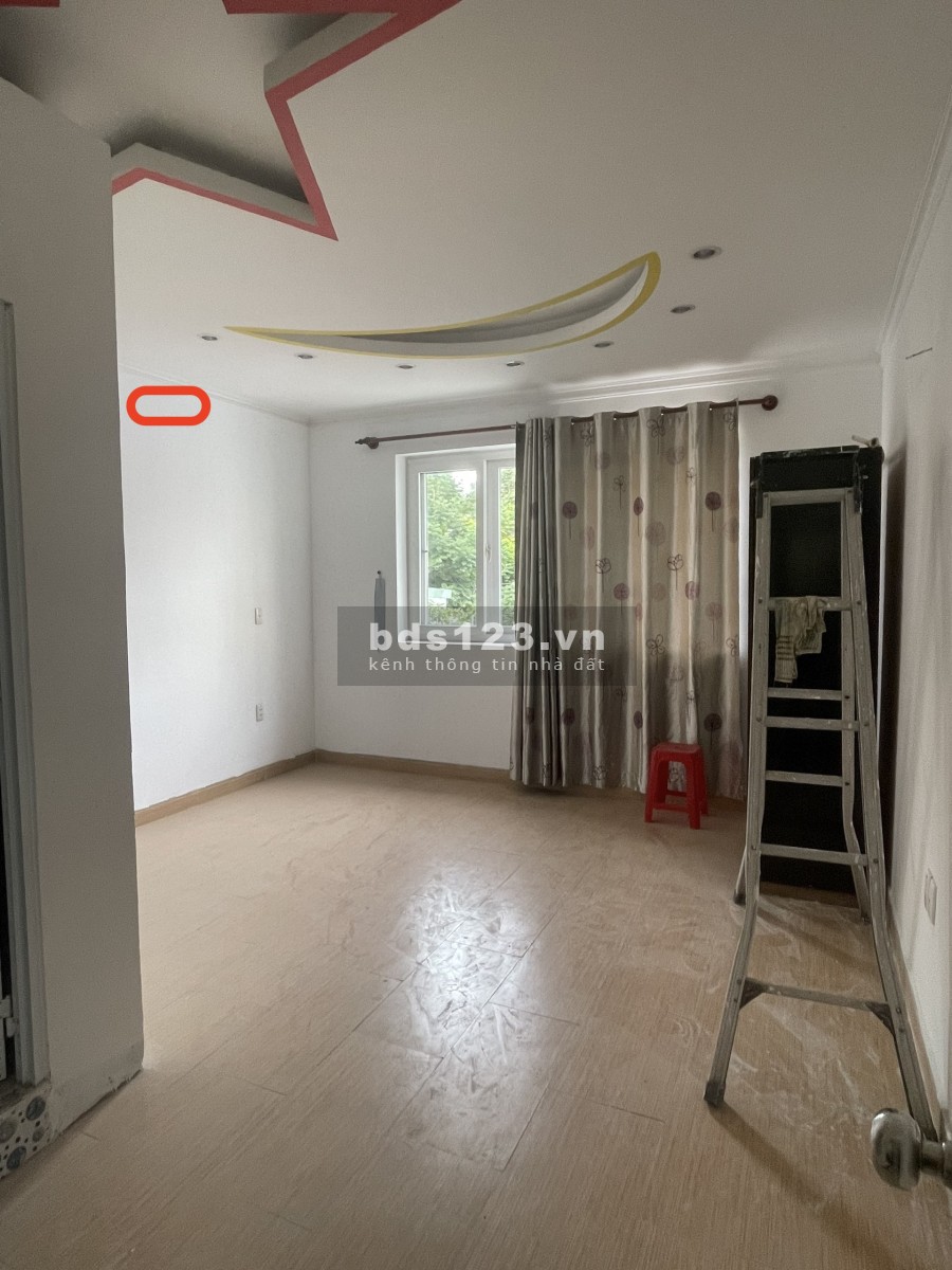 Cho thuê nhà hẻm xe hơi Đặng Thuỳ Trâm 4.5x20m, 1trệt, 3lầu. 7pn, 7wc. Giá23tr/th.
