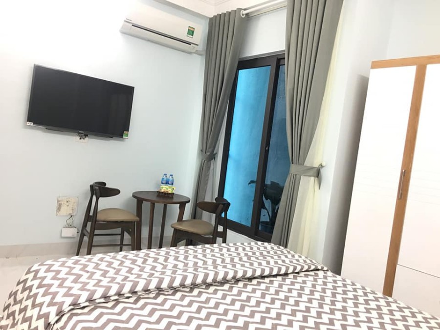 Bán apartment phố Hoàng Hoa Thám Quận Ba Đình đúc kiên cố 6 tầng diện tích 66m2, giá tốt