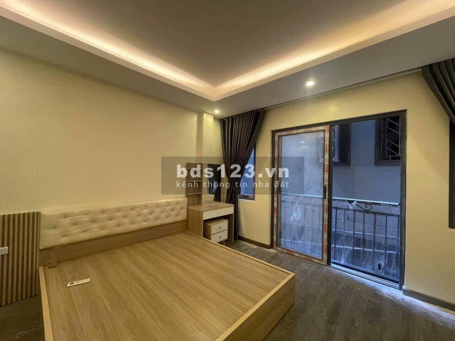 Bán nhà quận Cầu Giấy diện tích sử dụng 50m2 mt 4,3m đúc 5 rầng giá 6.5 tỷ Lh 0386380199