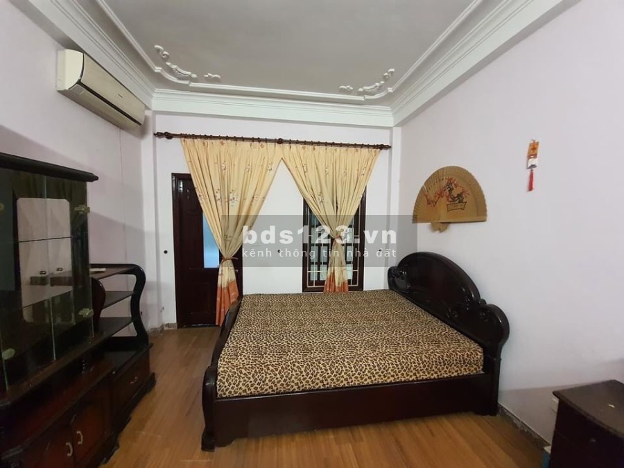 Bán nhà siêu phẩm Hai Bà Trưng, cách ô tô 30m nhà đẹp diệntifchs 30m2, 4 tầng, giá gần 3 tỷ