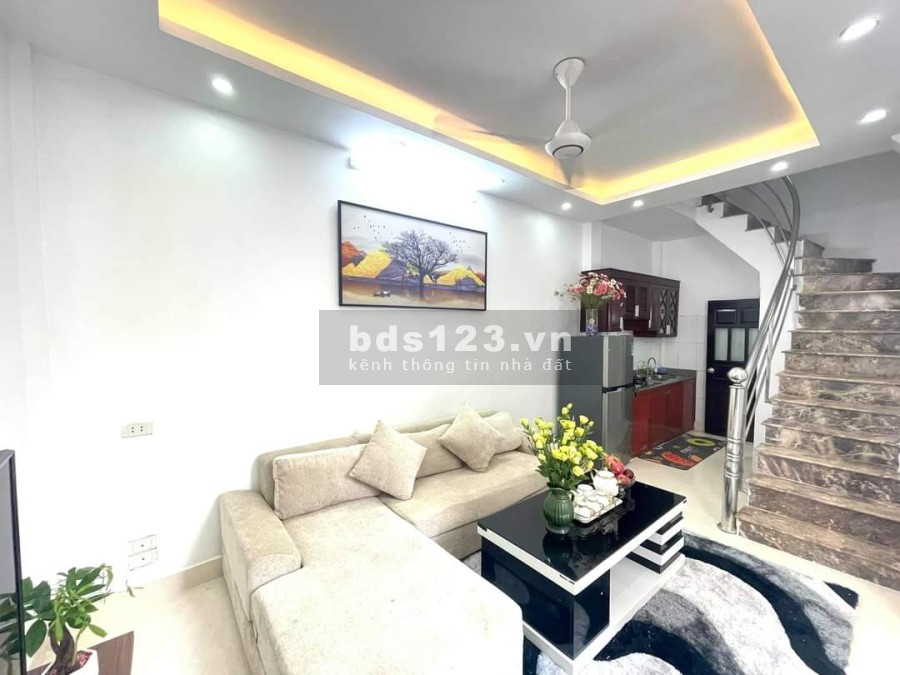 Bán nhà đường Lê Trọng Tấn, dtsd 30m2, 5 tầng giá 3.15 tỷ, 2 mặt thoáng, ngõ ba gác ra vào