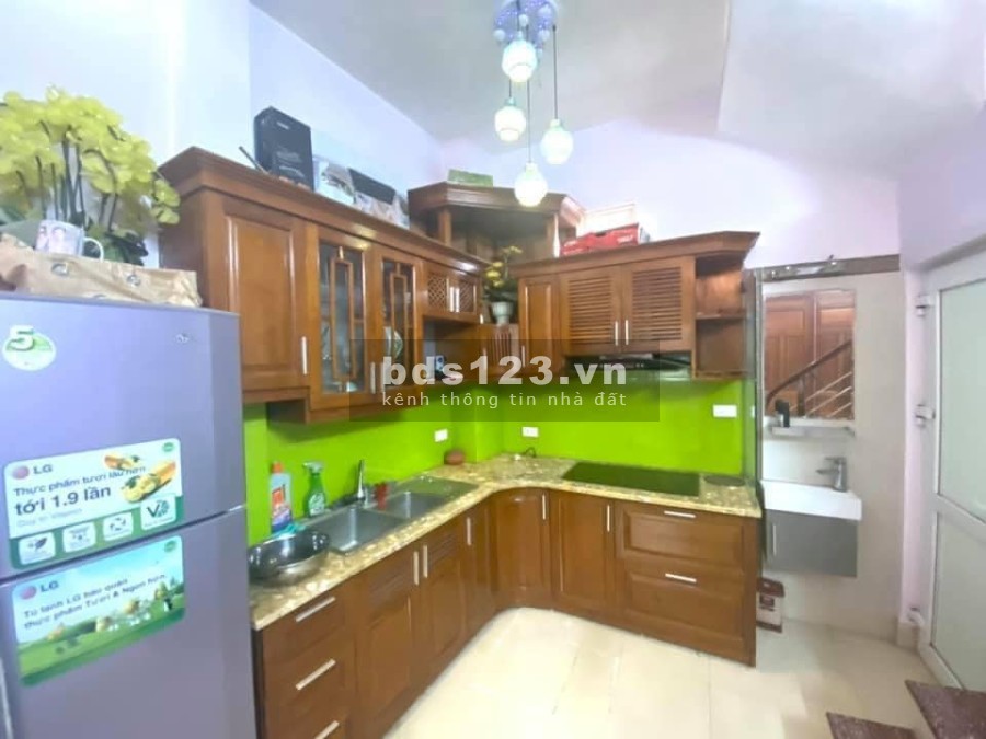 Bán nhà nguyên căn siêu hiếm Đại Đồng ô tô đỗ cửa, diện tích 25m2, 4 tầng đúc, giá 2.6 tỷ