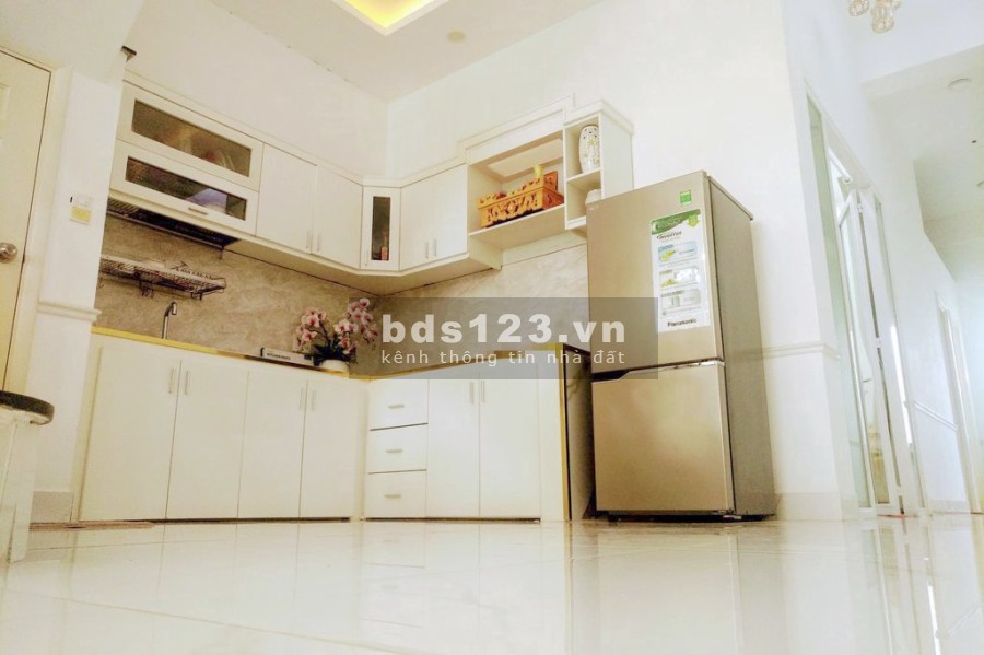 Bán nhà chính chủ Quận 10 hẻm xe hơi đổ cửa diện tích sử dụng 53m2 giá bán 5 tỷ
