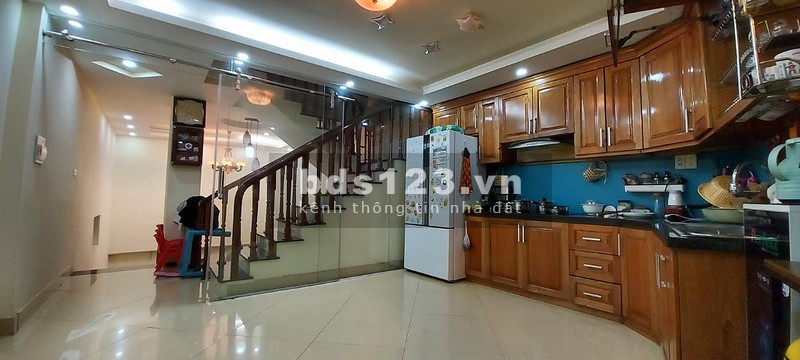 Bán Nhà Ba Tháng Hai, Phường 12, Quận 10, diện tích sử dụng 35m2, 5 tầng, giá bán 5.3 tỷ