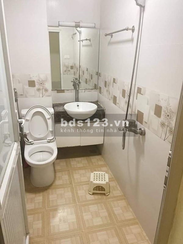 Bán Nhà Ba Tháng Hai, Phường 12, Quận 10, diện tích sử dụng 35m2, 5 tầng, giá bán 5.3 tỷ