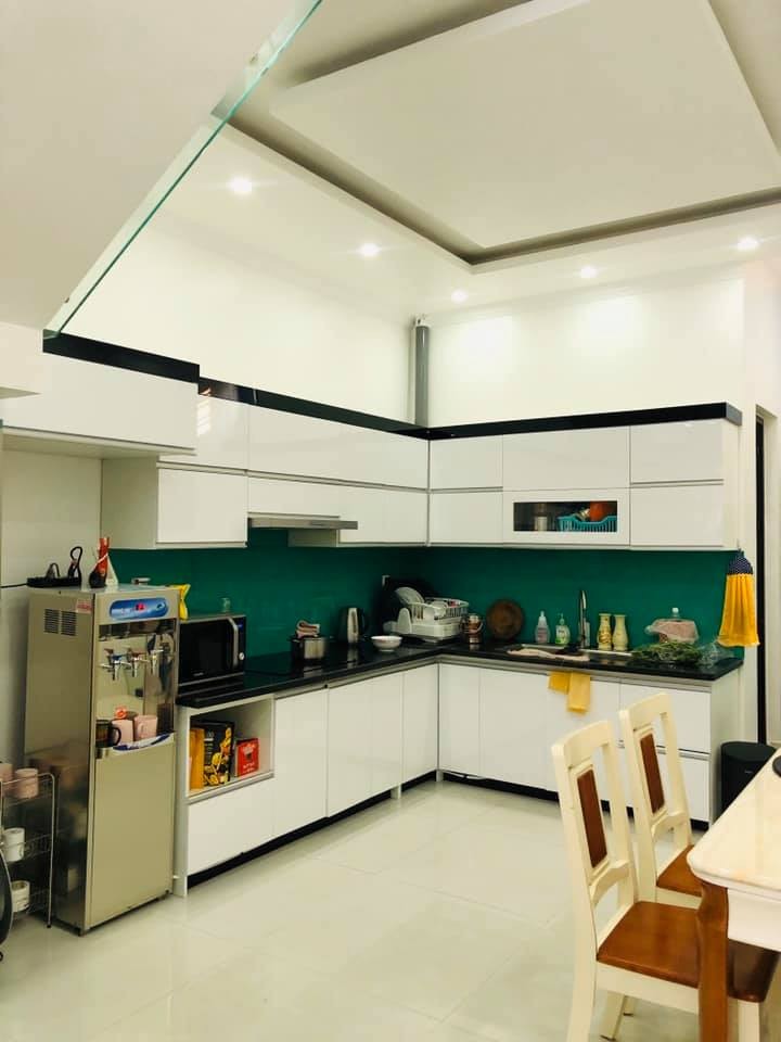 Bán nhà nguyên căn chính chủ hẻm xe hơi 373 Lý Thường Kiệt diện tích 30m2 chỉ 3,2 tỷ
