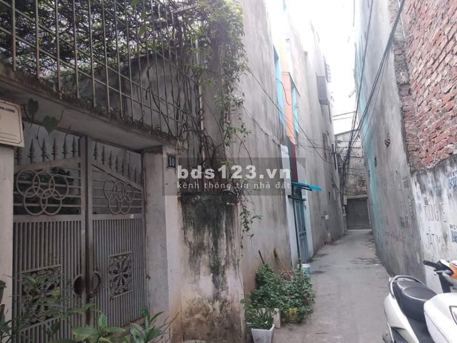 Cho thuê phòng khép kín, có gác xép diện tích sử dụng 18m2 liên hệ 0943749814